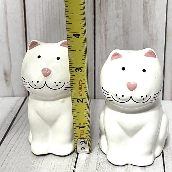 Vintage 80's White Cats Salt & Pepper Shaker Set Ceramic - Picture 8 of 9